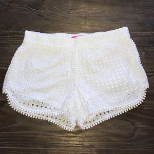Lily Pulitzer for Target white shorts- size small